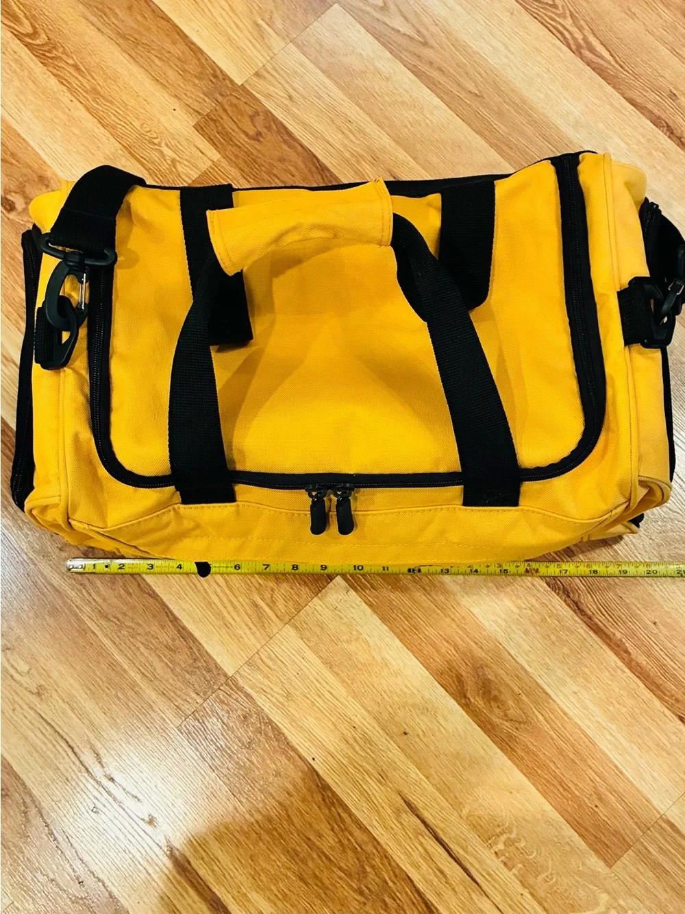 Eddie Bauer Travel Gym Carry-On Duffle Bag Duffel Canvas Hand or Shoulder Carry